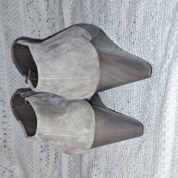 COCLICO MADE IN SPAIN LEATHER AND SUEDE ZIP WEDGE HEEL BOOTIES - Picture 4 of 10